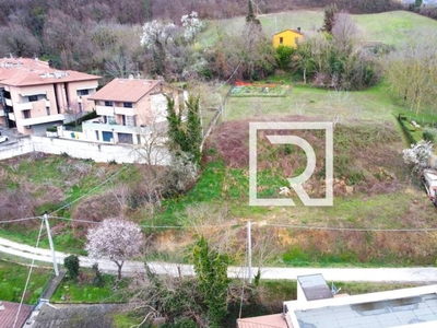 Terreno Residenziale in vendita a Bertinoro via Ivrea, .