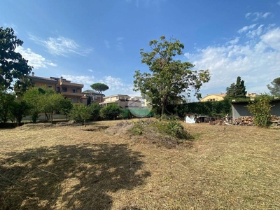 Terreno Residenziale in vendita a Roma via Tommaso dal Pozzo, 30