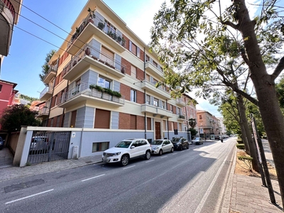 Trilocale in Viale della Vittoria 49 a Ancona