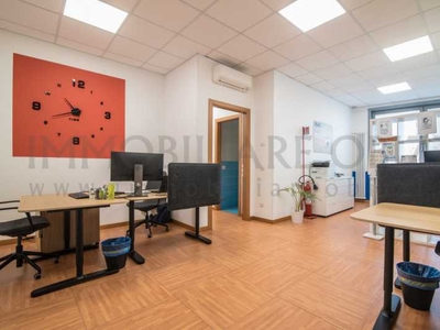 Ufficio in Affitto ad Albignasego - 900 Euro