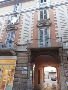 Ufficio in Affitto in Via Roma a Lecco