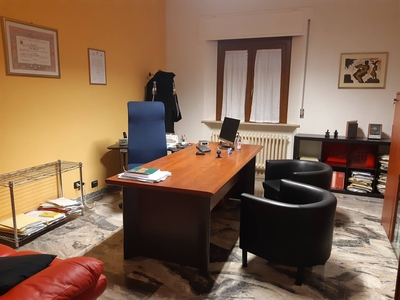 Ufficio in affitto Macerata