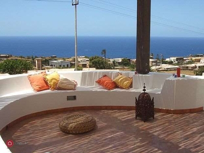 Villa in Affitto in Contrada Zighidì 100 a Pantelleria