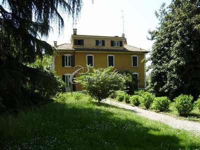 Villa in vendita a Cadorago