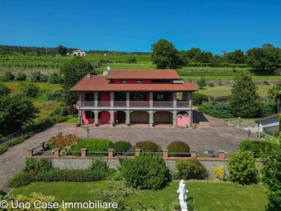 Villa in vendita a Piverone Torino