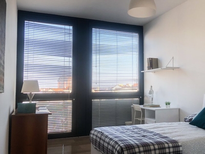 Camera con aria condizionata in affitto, appartamento con 4 camere da letto, Maciachini