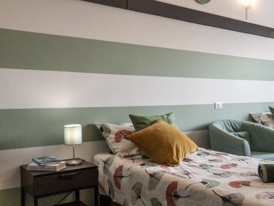 Camera in affitto in appartamento con 2 camere da letto nel Centro, Milano