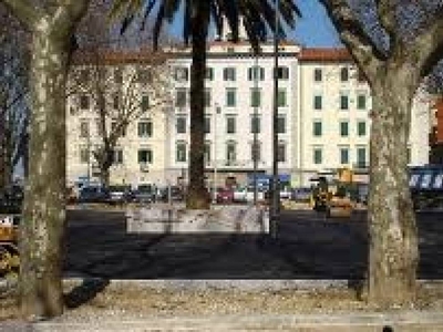 Trilocale in vendita, Livorno montebello