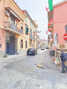 Ufficio da ristrutturare a Pomigliano d'Arco