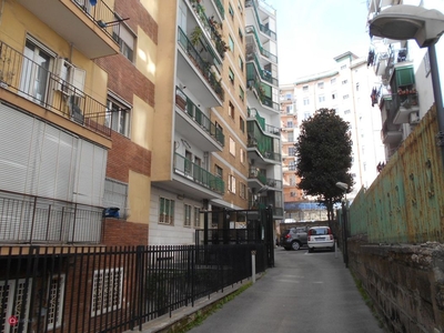 Appartamento in Affitto in Via Camaldolilli 26 a Napoli