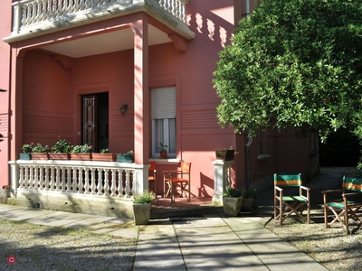 Appartamento in Affitto in Viale Giovanni Pascoli a Riccione