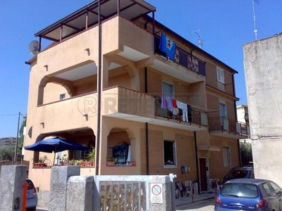 Appartamento in Vendita a Catanzaro, zona S. MARIA, 150'000€, 158 m²
