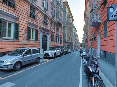 Appartamento in Vendita a Genova, zona Castelletto, 298'000€, 155 m²