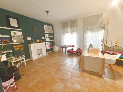 Appartamento in Via Appia 7, San Giovanni la Punta, 5 locali, 2 bagni