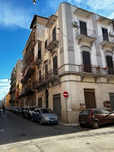 Appartamento in Via Diego Peluso, 43, Taranto (TA)
