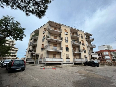 Appartamento via Lorenzo Perosi, San Girolamo, Bari