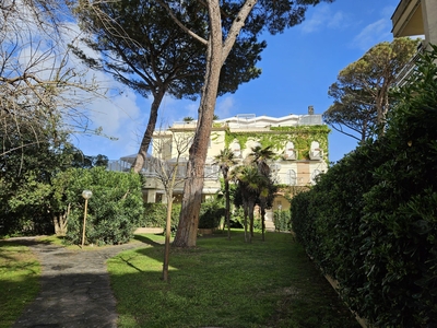 Casa a Fiumicino in Via L'Ardenza