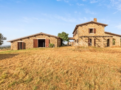 Casa in vendita in Magliano in Toscana, Italia