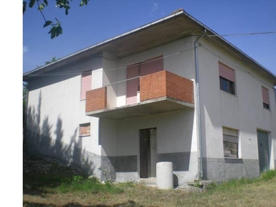Casa indipendente in vendita a Campobasso, Contrada Polese 1
