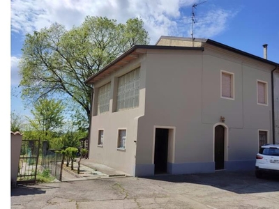 Casa indipendente in vendita a Formigara, via castello 4