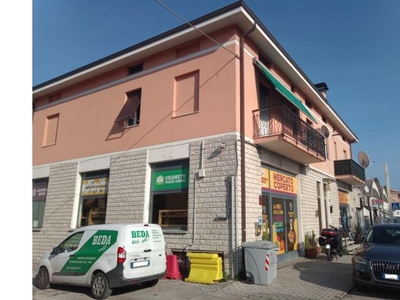 Appartamento in vendita a Pesaro, Via Giovanni Giolitti 218