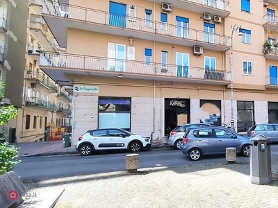 Negozio/Locale commerciale in Affitto in Piazza Giovanni Nicotera 19 a Salerno