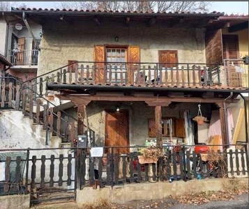 Porzione di casa in Vendita a Val della Torre Via Bussoneis