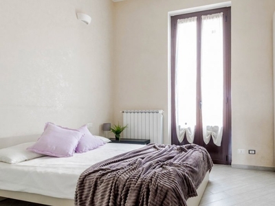 Stanza in affitto in appartamento con 2 camere da letto a Wagner, Milano