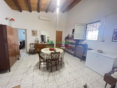villa in vendita a Chiaramonte Gulfi