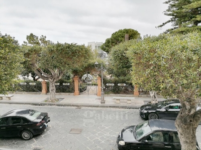 villa indipendente in vendita a Santo Stefano di Camastra