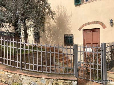 Casa Bi - Trifamiliare in Vendita a Parma San Leonardo