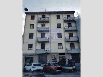 Appartamento in Vendita a Prato, 89'437€, 105 m²