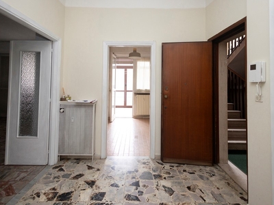 Appartamento in Vendita a Torino, 290'000€, 220 m²
