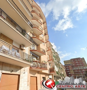 Appartamento in Vendita in Via Val D'Aosta a Taranto