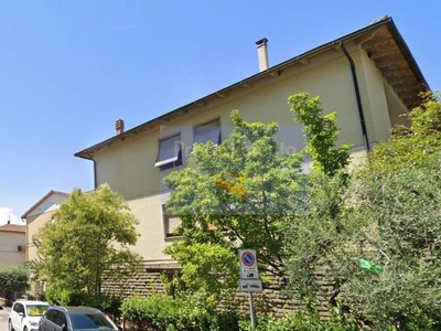 Appartamento in Via Piave, Certaldo, 7 locali, 3 bagni, 210 m²