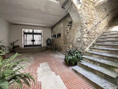 Bilocale in Vendita a Catanzaro, zona Centro storico, 25'000€, 40 m²