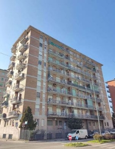 Cantina/Solaio in Vendita in Viale della Resistenza 48 SB a Corsico