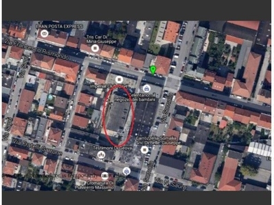 Capannone in Vendita a Torino, 242'000€, 1485 m²