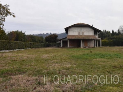 Casa Bi - Trifamiliare in Vendita a Cesena San Mauro in Valle
