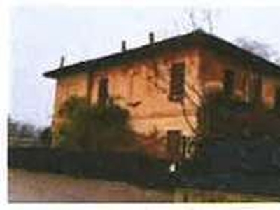 Casa Bi/Trifamiliare in Vendita in Via Giuseppe Mazzini 65 a Somma Lombardo