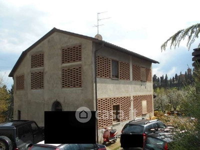 Casa Bi/Trifamiliare in Vendita in Via Orazio Bacci a Castelfiorentino