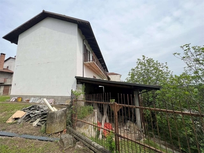 Casa indipendente in Vendita a Montechiaro d'Asti