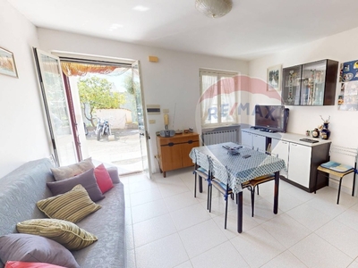 Casa semindipendente in Via Santa Margherita, Vieste, 2 locali, 70 m²