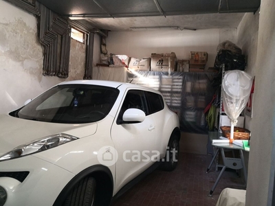 Garage/Posto auto in Vendita in Rosa luxemburg a San Giorgio a Cremano