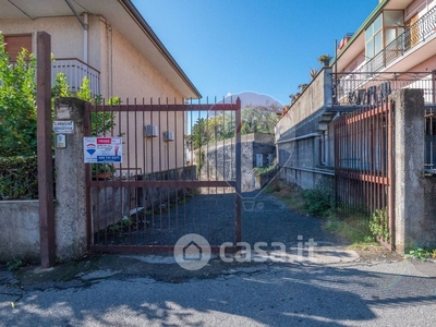 Garage/Posto auto in Vendita in Via Nocilla a Aci Sant'Antonio