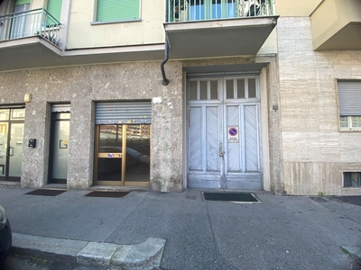 Immobile commerciale in Vendita a Torino, 52'000€, 45 m², con Box