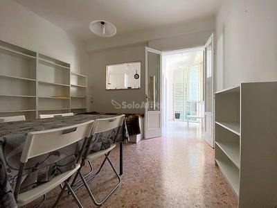 Monolocale in Affitto a Napoli, zona Vomero, 750€, 40 m², arredato