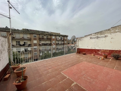 Palazzo a Catania, 11 locali, 4 bagni, 285 m², seminterrato, terrazzo