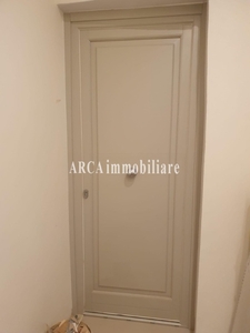 Quadrilocale a Camaiore, 2 bagni, 65 m², 1° piano, stato ristrutturato