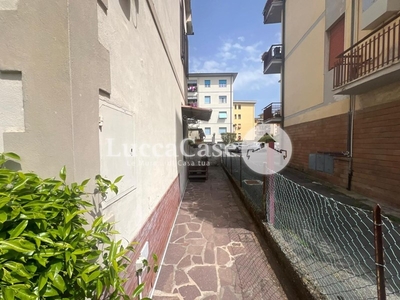 Quadrilocale in Vendita a Lucca, zona Sant'Anna, 165'000€, 67 m²